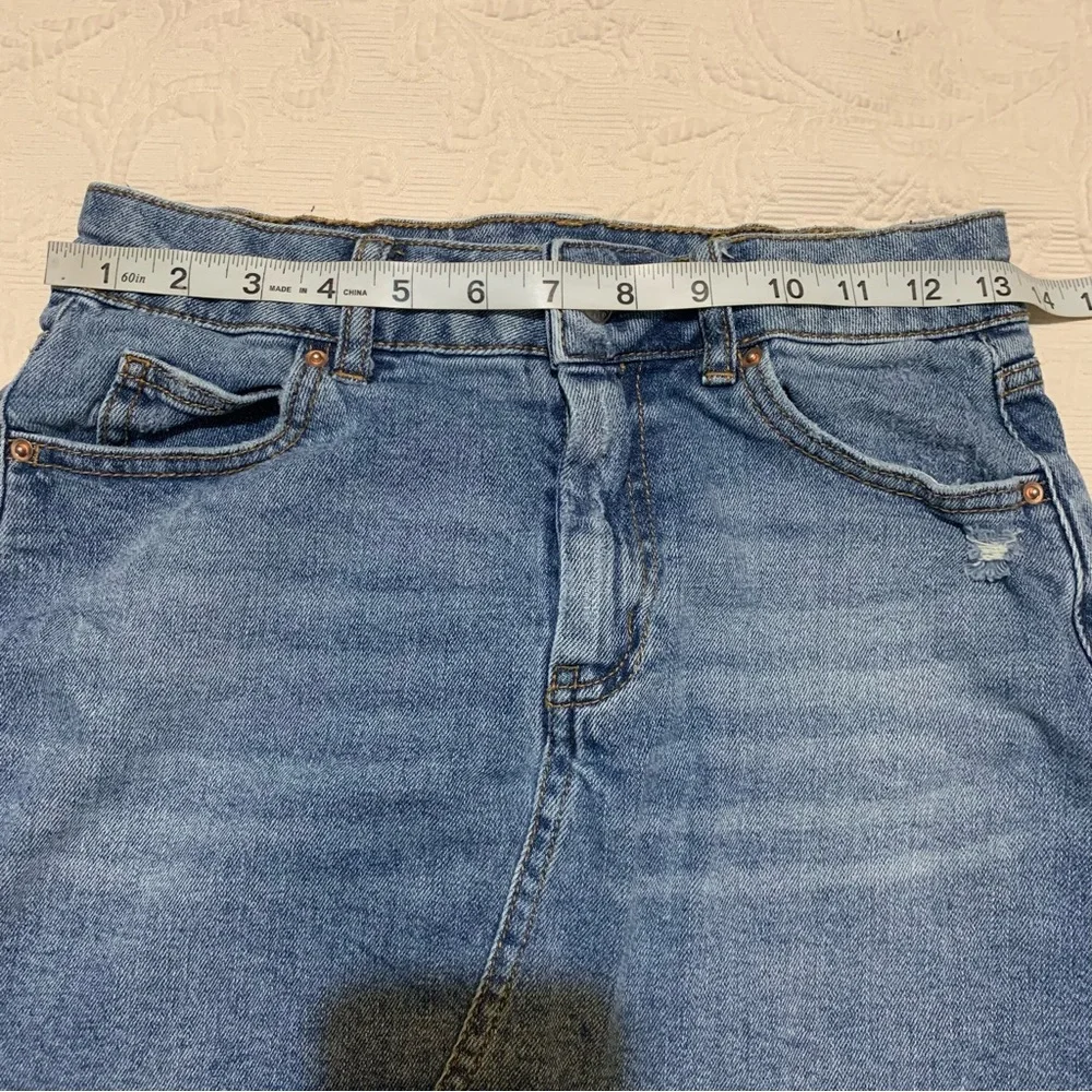 Wild Fable Denim Medium Wash Distressed Raw Cut Off Hem Casual Mini Skirt - Picture 4 of 5